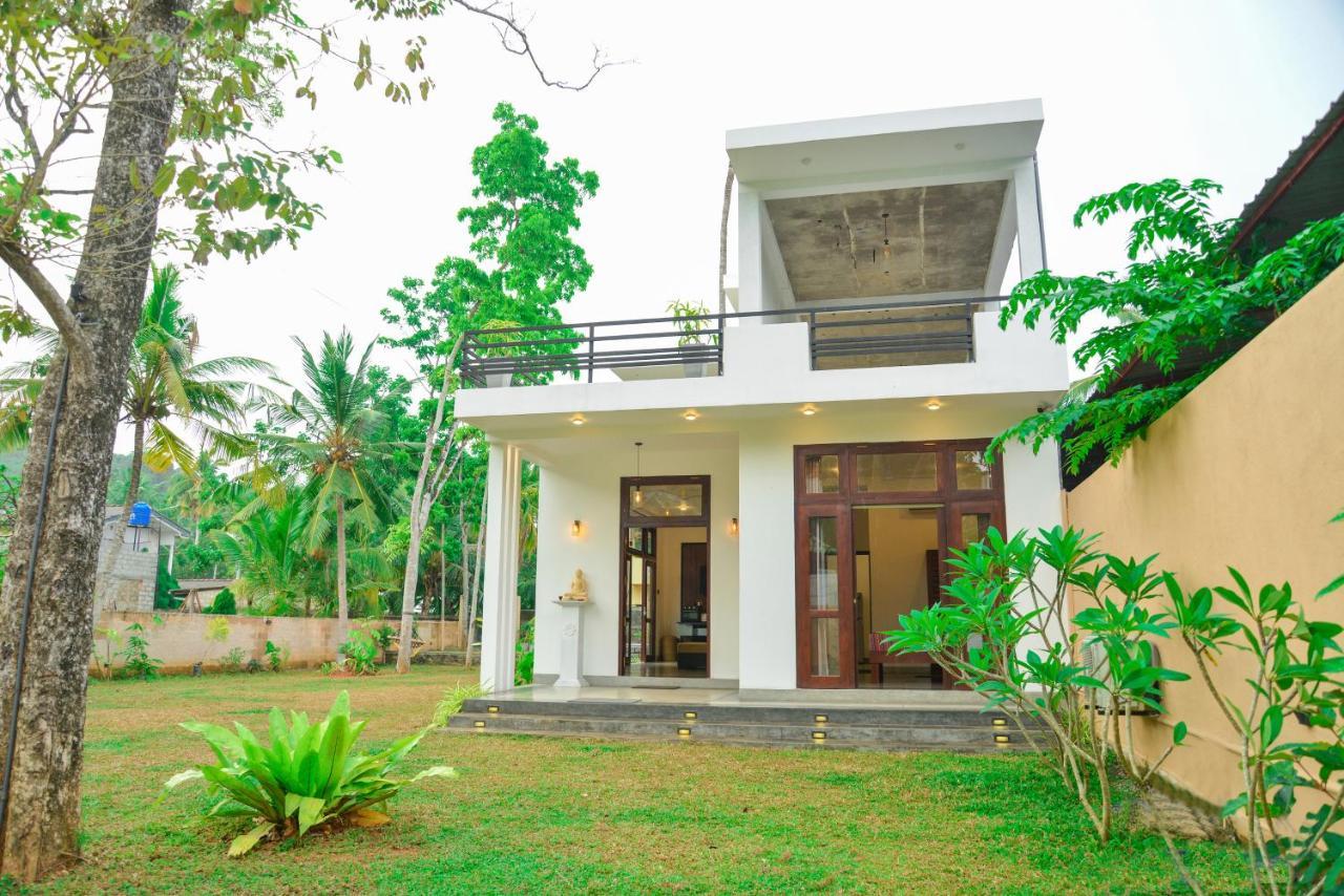 Yehen'S Villa Unawatuna Exterior photo