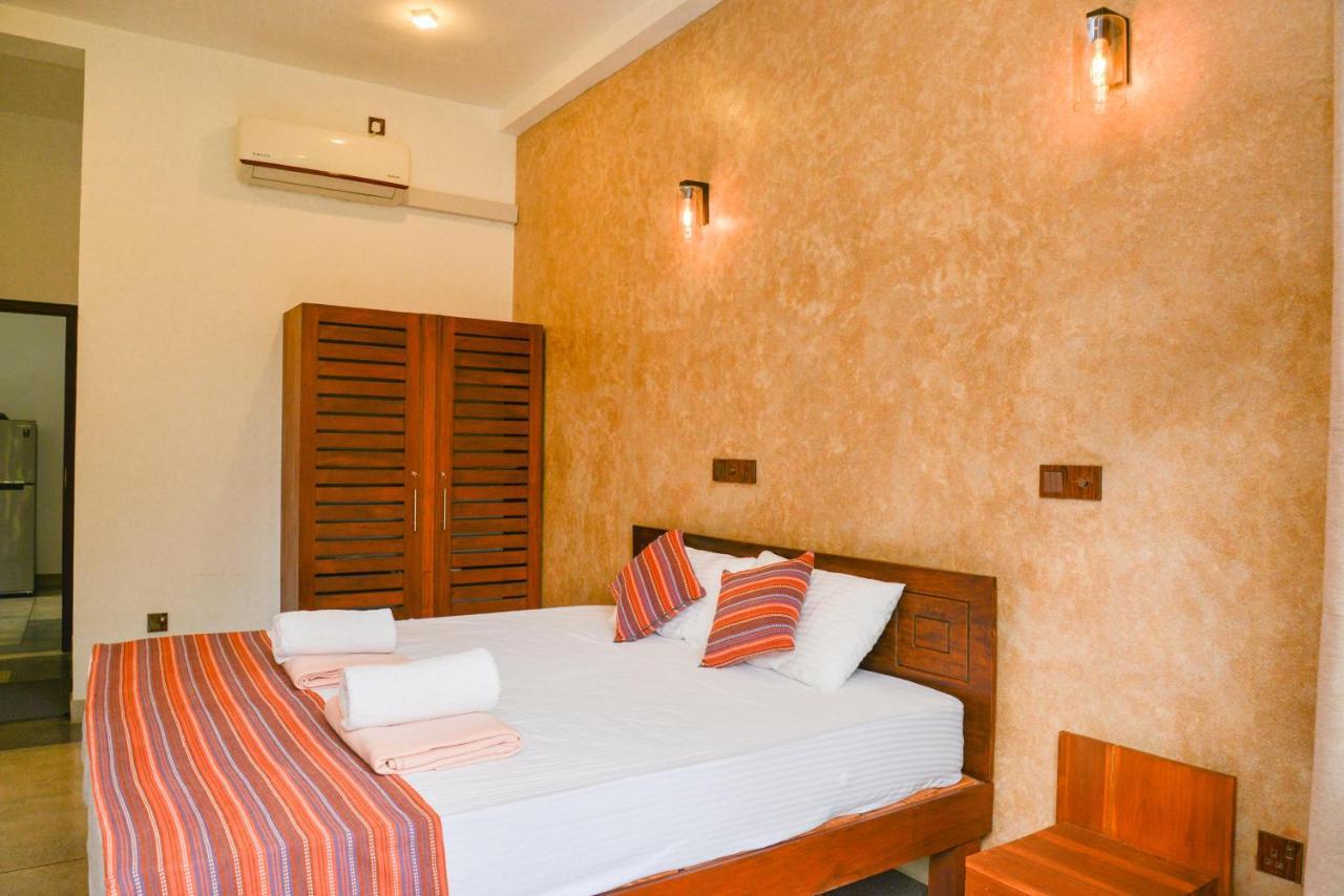 Yehen'S Villa Unawatuna Exterior photo
